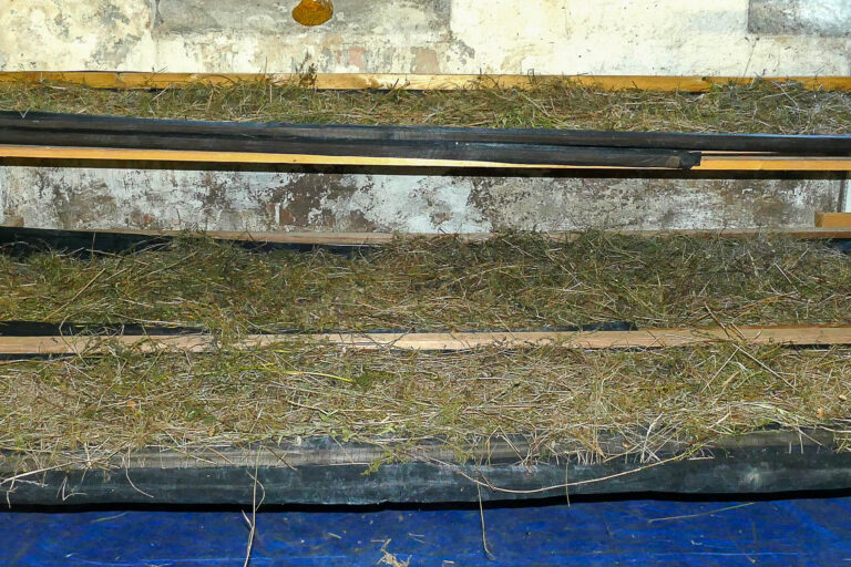 trockene Lagerung des Bürstmaterials 5.9.2024 , Foto: Leonie Clauss